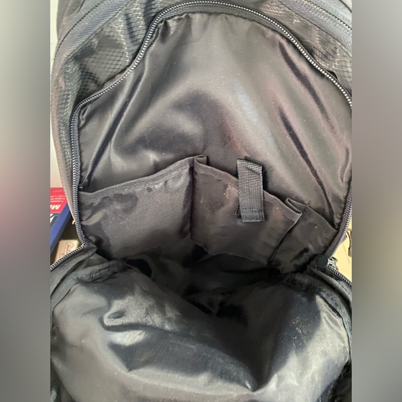 Hydration Backpack - Picture 2 of 12